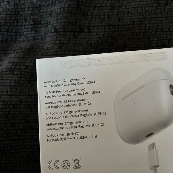 Apple White Wireless Earbuds